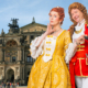 Gräfin Cosel und August der Starke vor der Semperoper