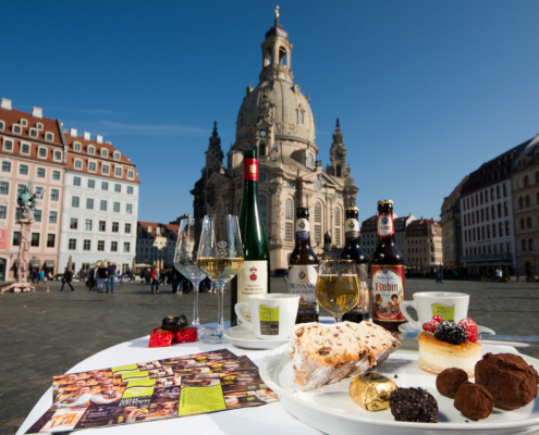 Dresdner Köstlichkeiten vor der Frauenkirche