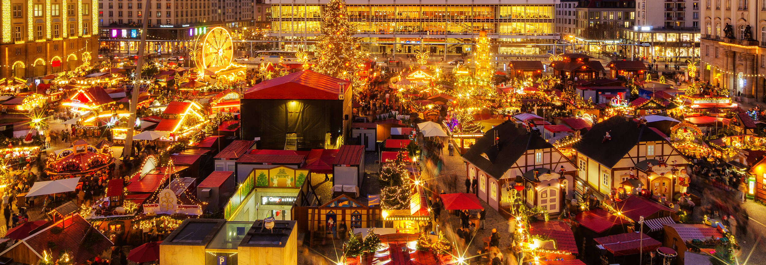Blick auf den Striezelmarkt in Richtung Kulturpalast