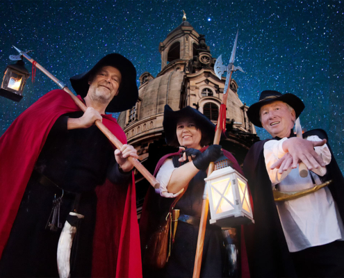 Die Nachtwächter vor der Frauenkirche Dresden mit Sternenhimmel